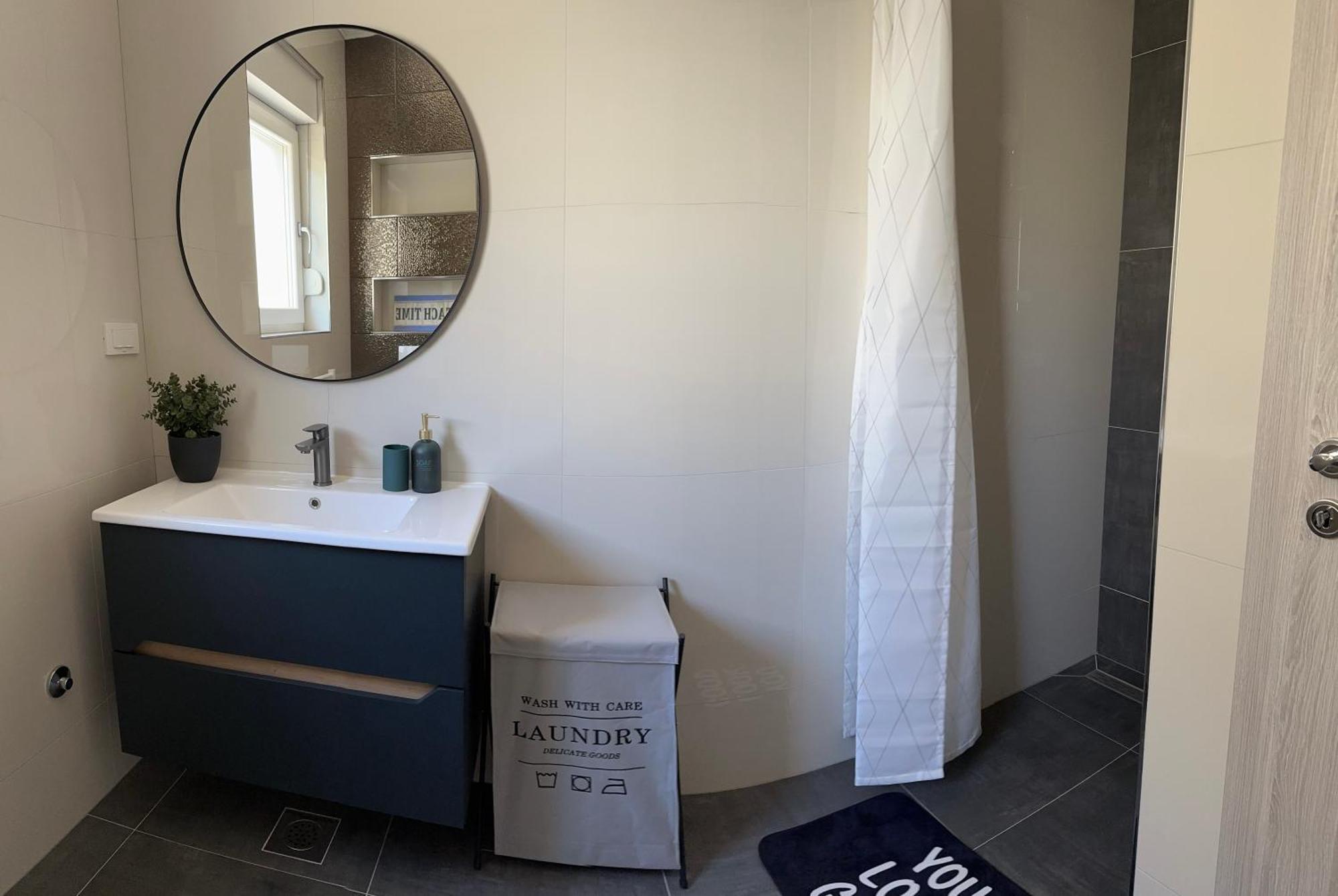 Holiday Apartments Ivano & Leo - Private Parking Zadar Exterior photo