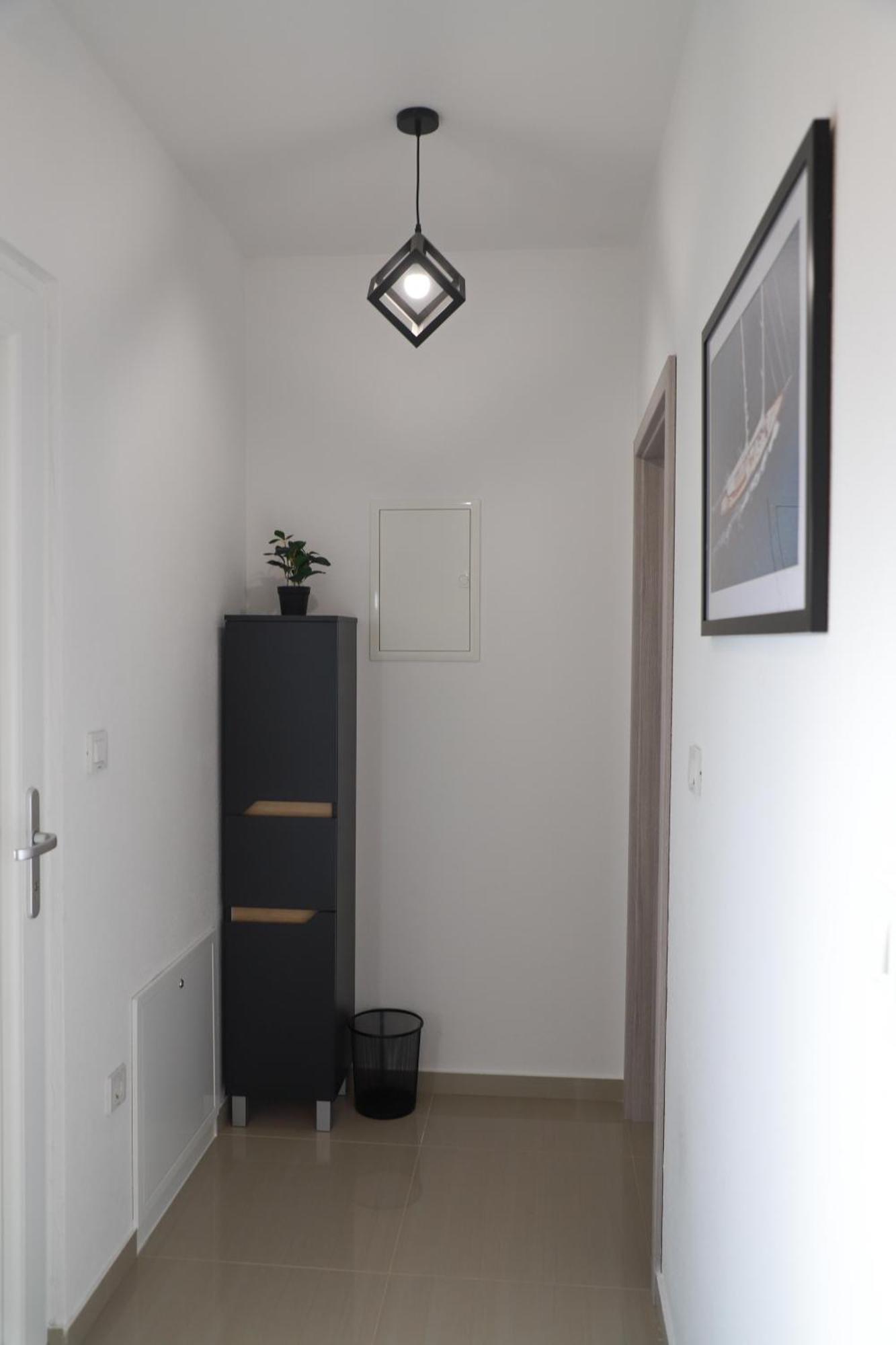 Holiday Apartments Ivano & Leo - Private Parking Zadar Exterior photo