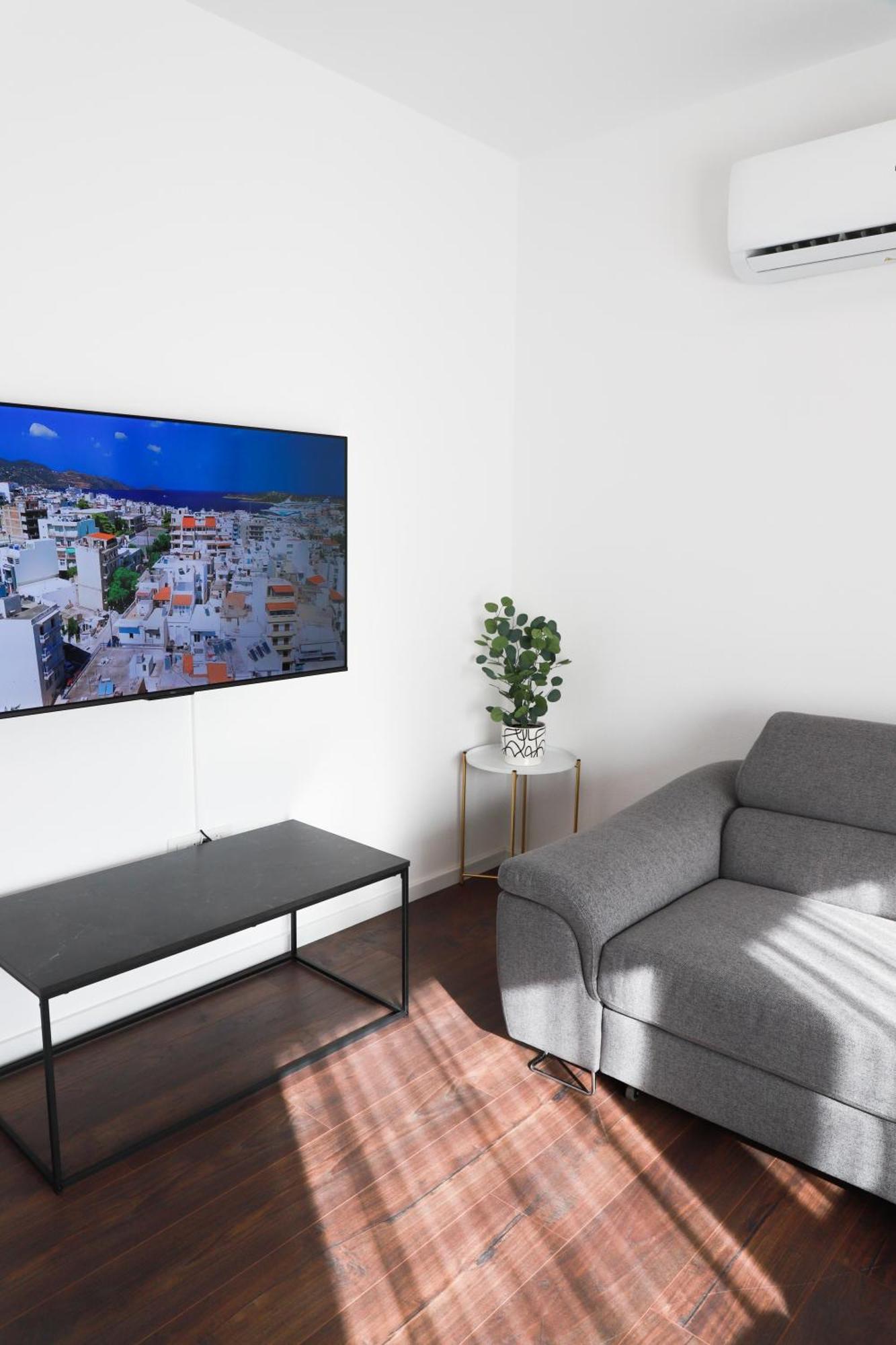 Holiday Apartments Ivano & Leo - Private Parking Zadar Exterior photo