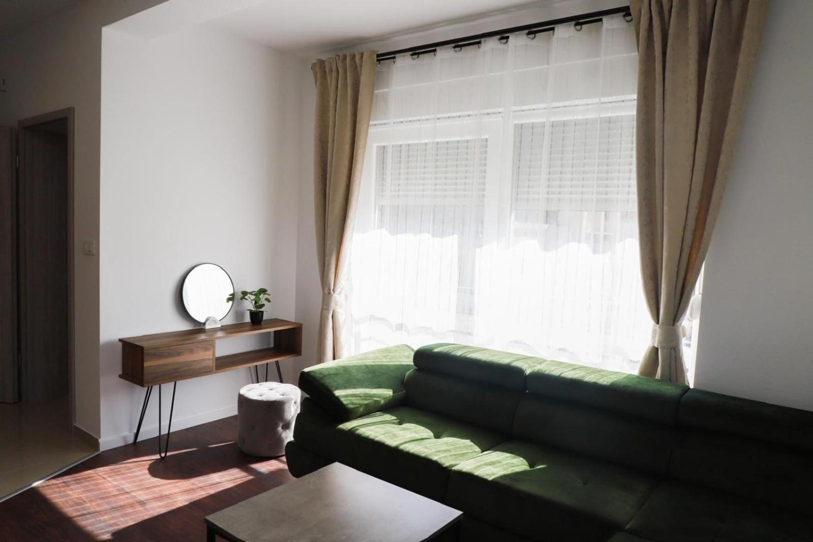 Holiday Apartments Ivano & Leo - Private Parking Zadar Exterior photo
