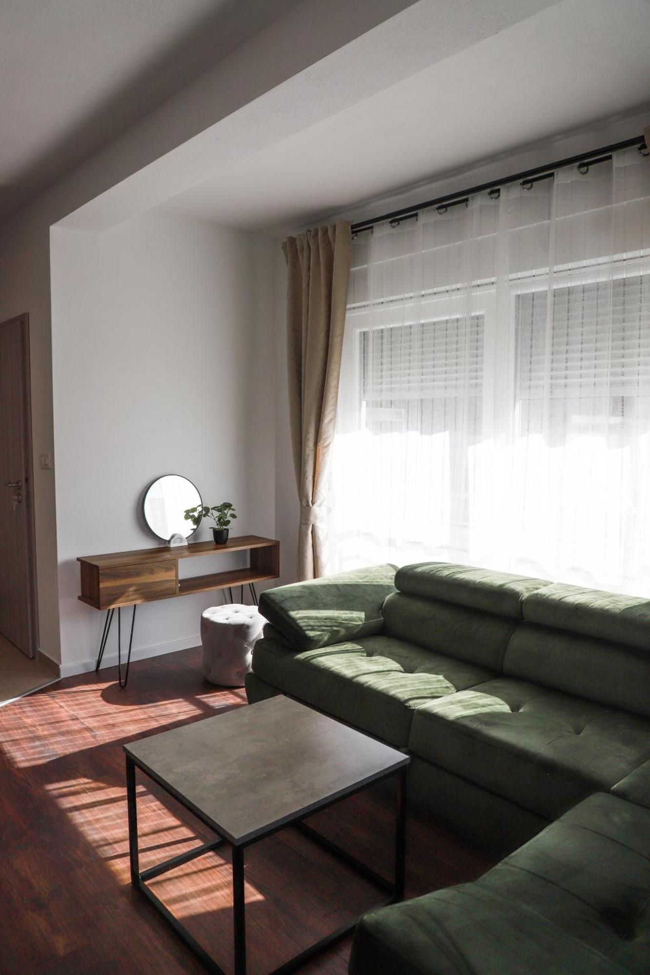 Holiday Apartments Ivano & Leo - Private Parking Zadar Exterior photo