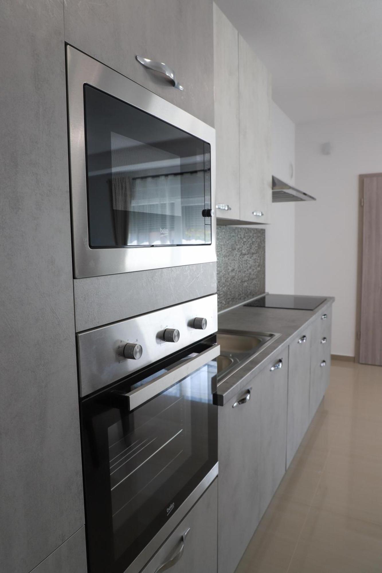 Holiday Apartments Ivano & Leo - Private Parking Zadar Exterior photo