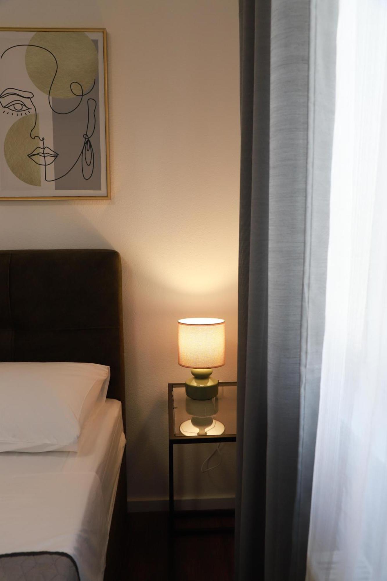 Holiday Apartments Ivano & Leo - Private Parking Zadar Exterior photo